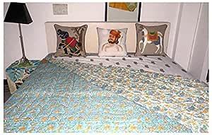 Buy LIVING COCOON 250 TC Cotton Double Bed Quilt - LC32, Floral Online ...