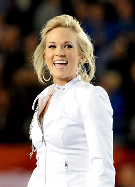 Wallpaper World: Carrie Underwood Beautiful Photo at The pregame show ...