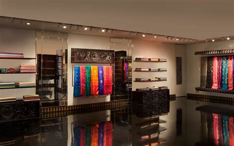 Bengaluru gets its first destination for Indian textiles and luxury ...