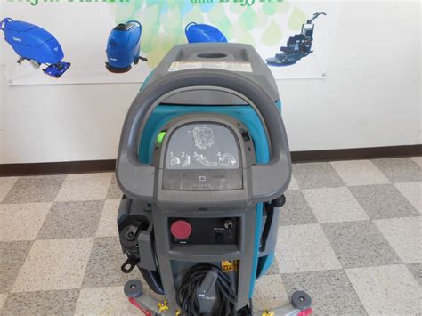 Refurbished floor scrubber tennant t300