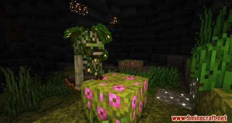 Minecraft Mod Adds Lots of Monsters 的图像结果