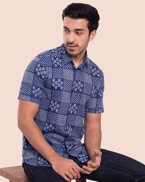Buy Men's Half Sleeves Printed Relaxed Fit Shirt Online at Bewakoof