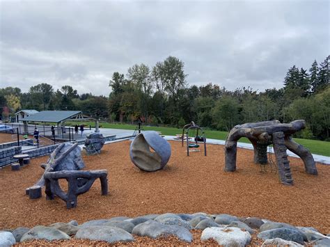 Newport Hills Woodlawn Park