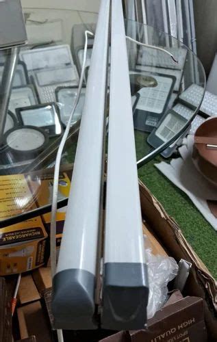 T8 Retrofit LED Tube Light - Retrofit Led Tube Light Manufacturer from ...