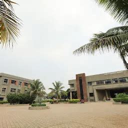 Best Top Rated Private university in Tramba, Gujarat, India | Yappe.in