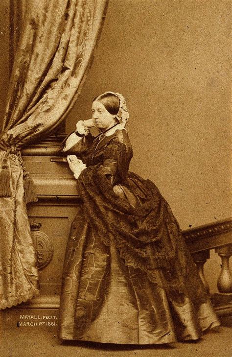 How Tall Is Queen Victoria