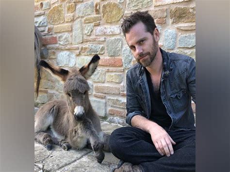 Rider Strong recalls his "breakdown" during 'Boy Meets World' rehearsals