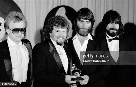 Alabama Singer 的图像结果