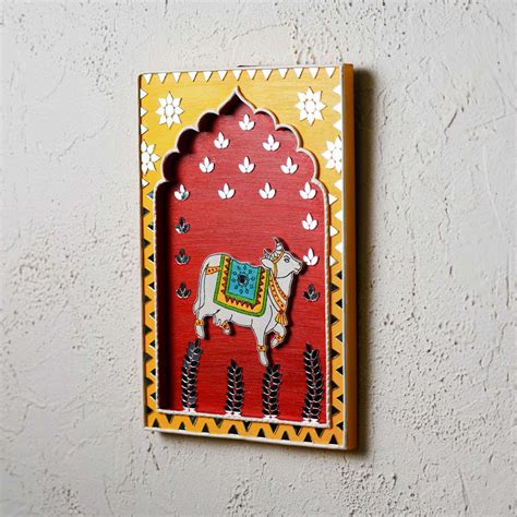 Buy Handcrafted Red & Yellow Frame - Cow Traditional Lippan Art ...