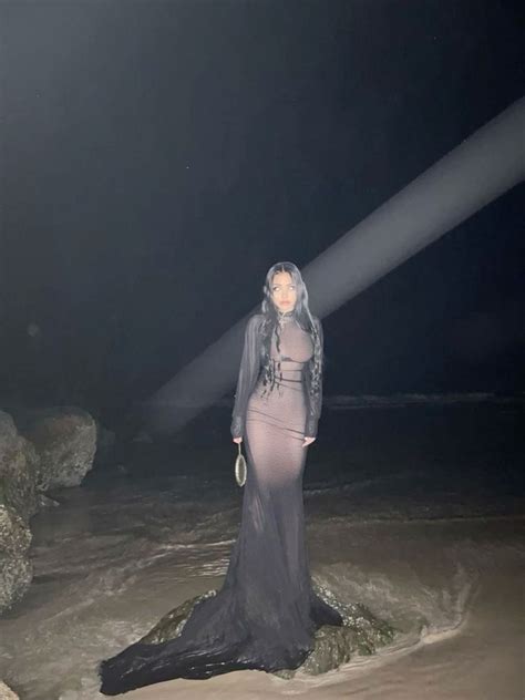 Pin by ~sjaffe on photo ideas | Dark mermaid, Siren costume, Mermaid ...