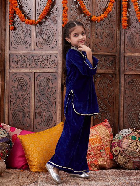 Buy Yoke Design Mandarin Collar Gotta Patti Velvet Kurta