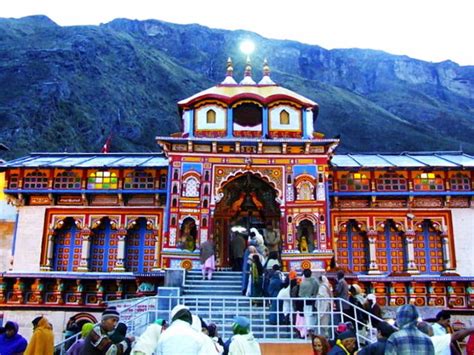 Pilgrimage Destinations In India - Hello Travel Buzz