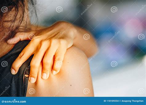 Young Woman Pain Right Shoulder Stock Photo - Image of neck, health: 118109254