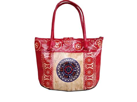 Buy Ananya Handicrafts Shantiniketan Pure Leather Traditional Batik ...