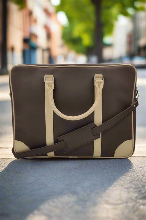 Unisex Coco Brown Classic Messenger Bag – keos.life