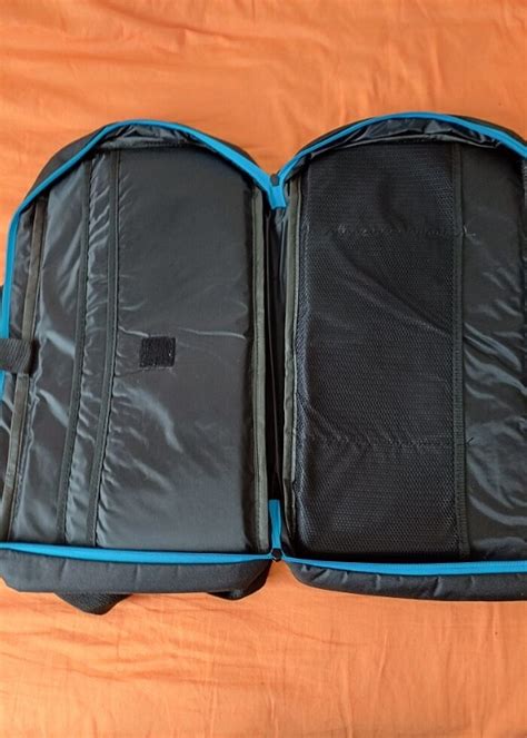 Laptop Ve Klavye Çantası 17 İnç Logitech Laptop / İpad Çantası %20 ...