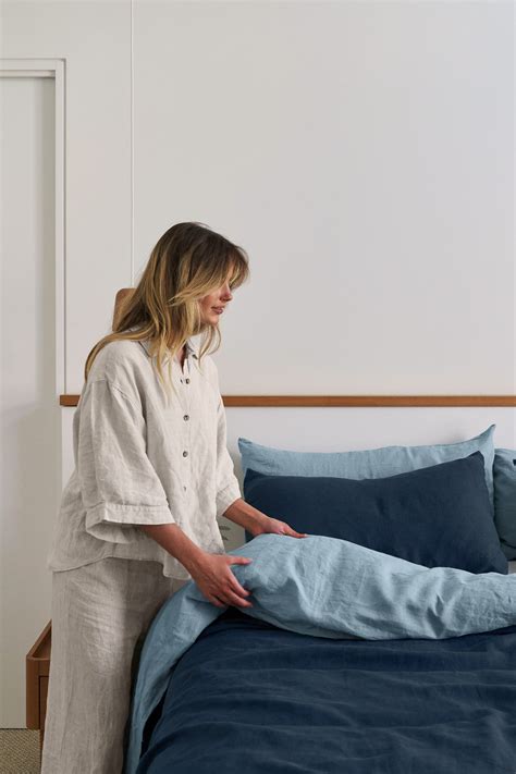 5 Health Benefits of Sleeping in French Flax Linen - I Love Linen