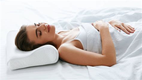 3 Steps to Train Yourself to Sleep on Your Back | 2025 Guide