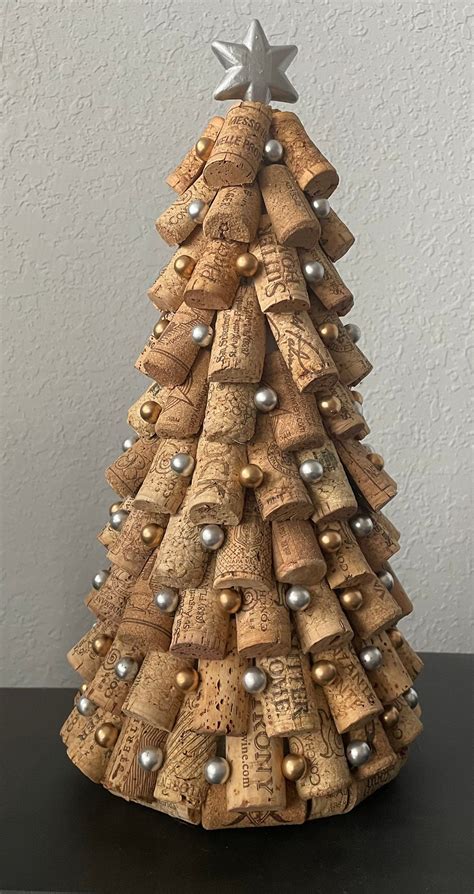 Medium Wine Cork Christmas Tree - Etsy | Cork crafts christmas, Wine ...