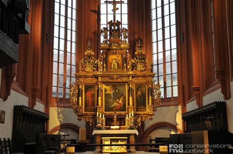 Picture panels and reredos - Romoe Network