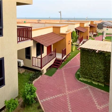 REDDINGTON BEACH RESORT (Anloga) - Specialty Hotel Reviews, Photos ...