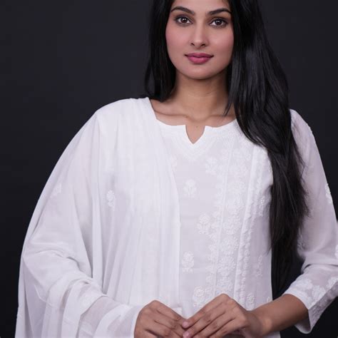 Women's Lakhnavi Handcrafted Cotton Chikankari Kurta And Palazzo Set W