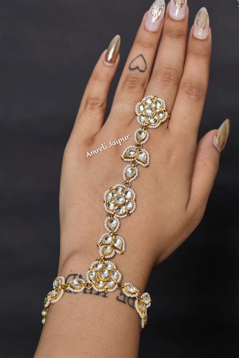 Pachi Kundan Haath Phool – Amreli Jaipur