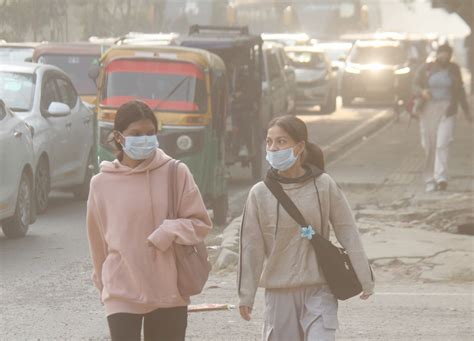 दिल्‍ली में अब 50% स्‍टाफ वर्क फ्रॉम होम, बढ़ रहे प्रदूषण पर सरकार का ...