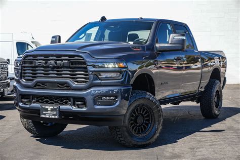 New 2025 RAM 2500 Big Horn Crew Cab in Costa Mesa #SG582186 | Orange Coast Chrysler Jeep Dodge Ram