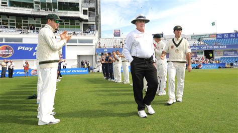 Umpire Rudi Koertzen tributes: 'Honest, forthright and loved the game ...