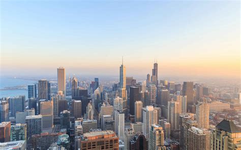 New York City vs Chicago: Which Is Better? (2023) | PropertyClub