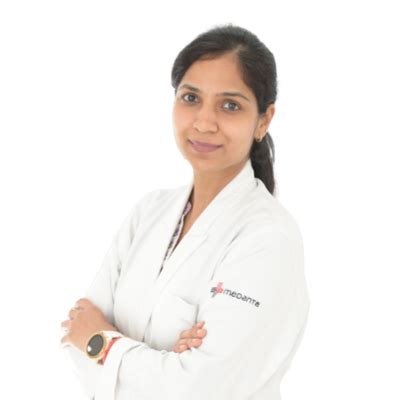 Dr. Shina Goyal, Medical Oncologists Gurgaon, India | MyoPlus
