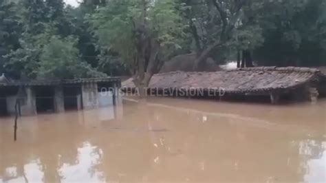 Heavy rain triggers flood-like situation in Jharsuguda’s Laikera panchayat