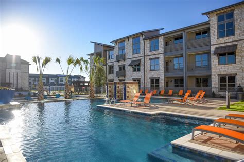 GATEWAY OAKS INTERIORS – Hodges USA