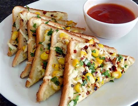 Cheese Chilli Toast - lifeberrys.com