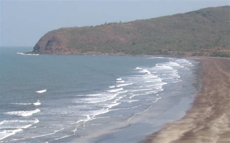 Maharashtra Is Home To These Beautiful Black Sand Beaches. How Many ...