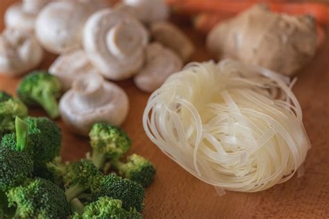 how to cook glass noodles for salad