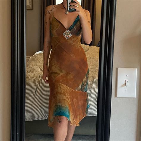 GORGEOUS orange, blue, and brown vintage patterned... - Depop