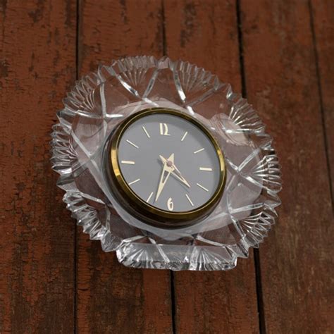 Wall Clock as per Vastu: Best Direction for Home & Rooms – Urban Space ...