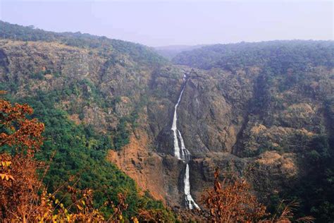 7 Tallest Waterfalls In India That Will Take Your Breath Away