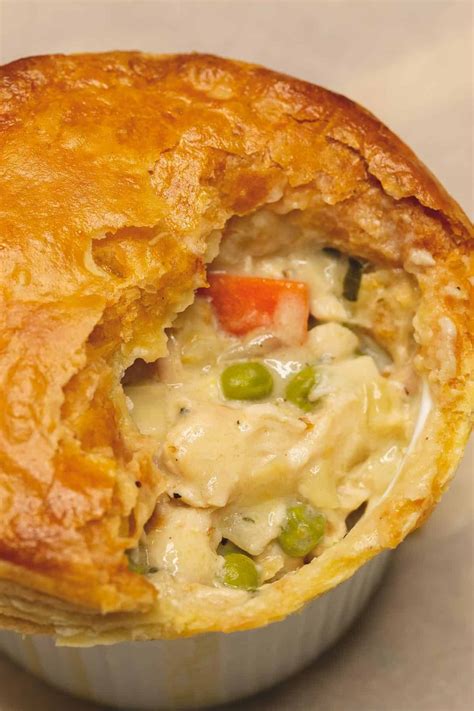 Chicken pot pie with puff pastry recipes by nora – Artofit