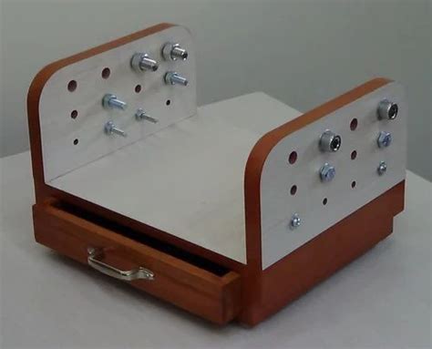 Rezultat imagine pentru Hand Tool Test