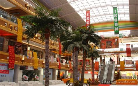 Iscon Mega Mall - S G Highway, Ahmedabad - Shop / Showroom Project ...