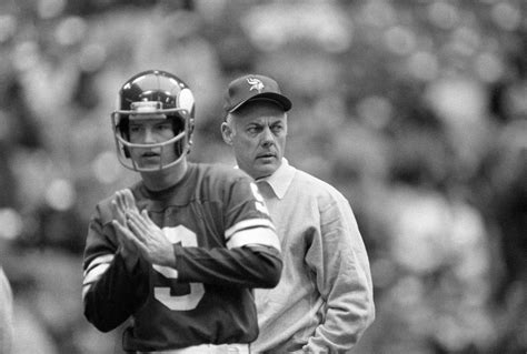 Bud Grant, Longtime Minnesota Vikings Coach, Dies at 95 - The New York ...