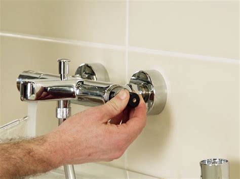 Installation guides - Install a thermostatic bath/shower mixer | GROHE