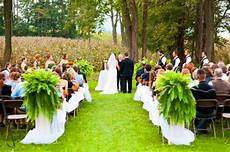 Western Outdoor Wedding Ideas by Country Western Style Pennsylvania Real Wedding Rustic Western Outdoor Wedding Ideas
