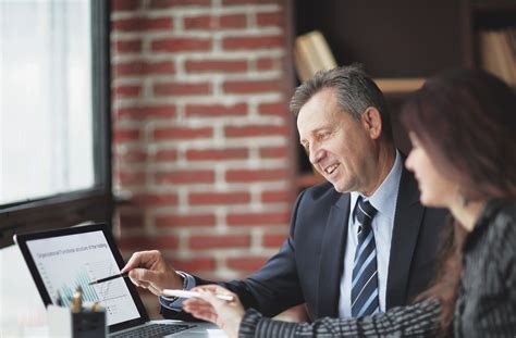 How to Create a Marketing Plan: A Guide for Financial Advisors