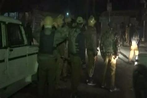 HM Commander Killed In Anantnag, Encounter Underway