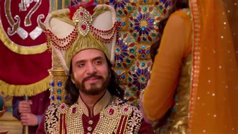 Razia Sultan TV Serial - Watch Razia Sultan Online All Episodes (1-170 ...