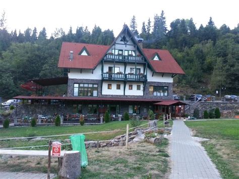 LOBOGÓ RESORT (Transylvania) - Guesthouse Reviews, Photos, Rate ...